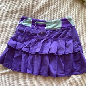 Lululemon tennis skirt- like new